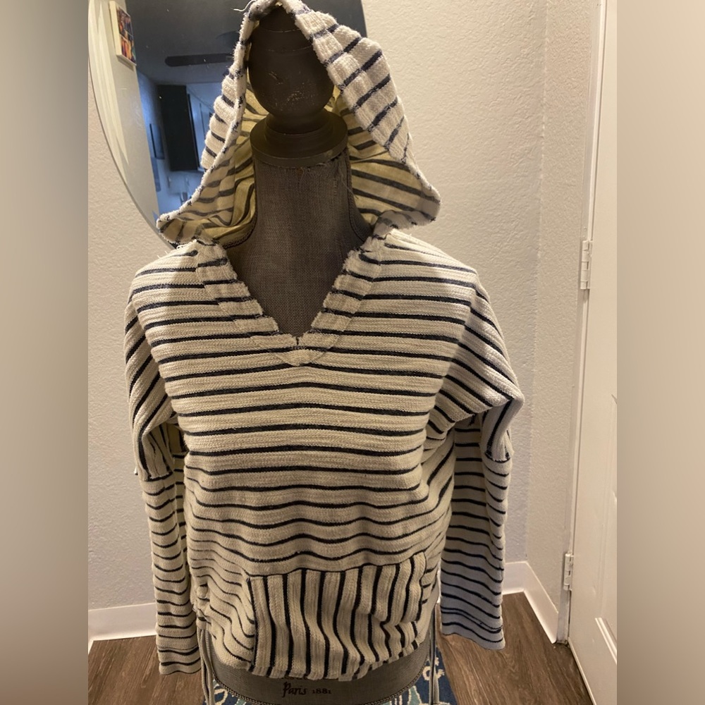 O'Neill ladies pullover with hood